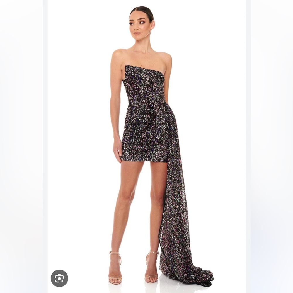 Eliya the Label Kamila sequin Dress Size M. Never worn.